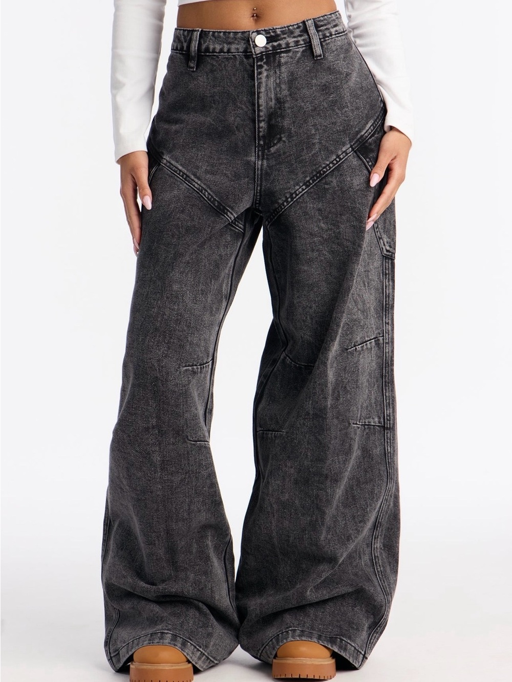 Wide Leg Cargo Jeans - Fashion Nova
-In original packaging